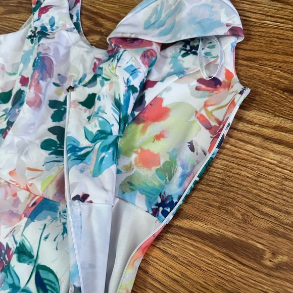 NWT CALVIN KLEIN Floral Garden Party Dress Size 8 - Picture 11 of 12